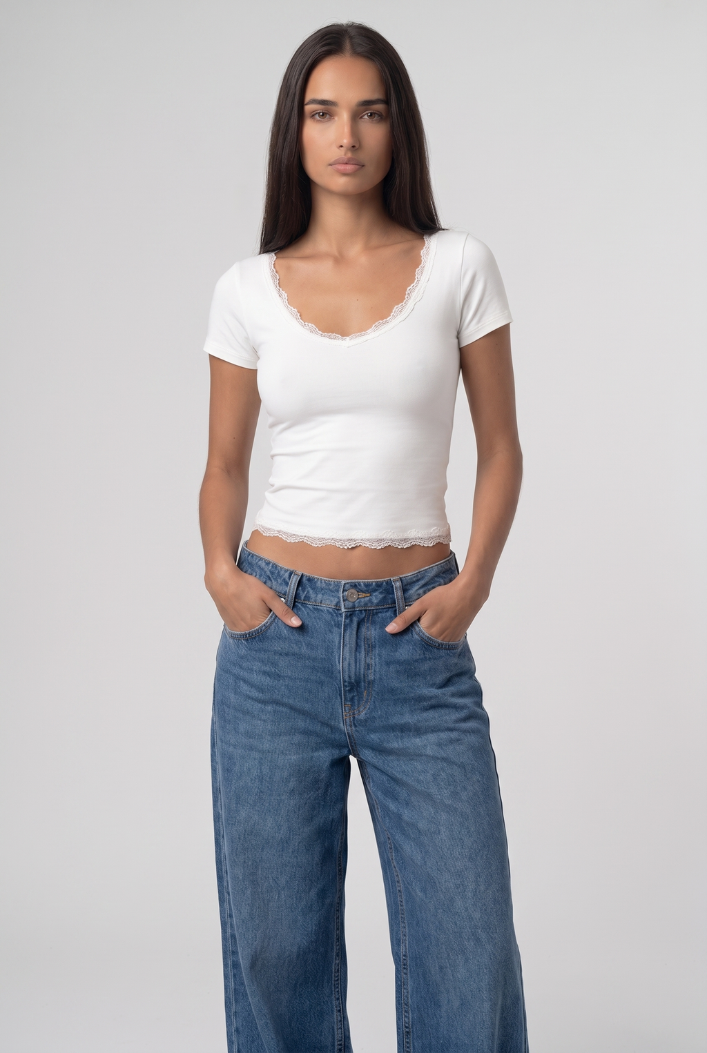Dentelle Top — V-Neck