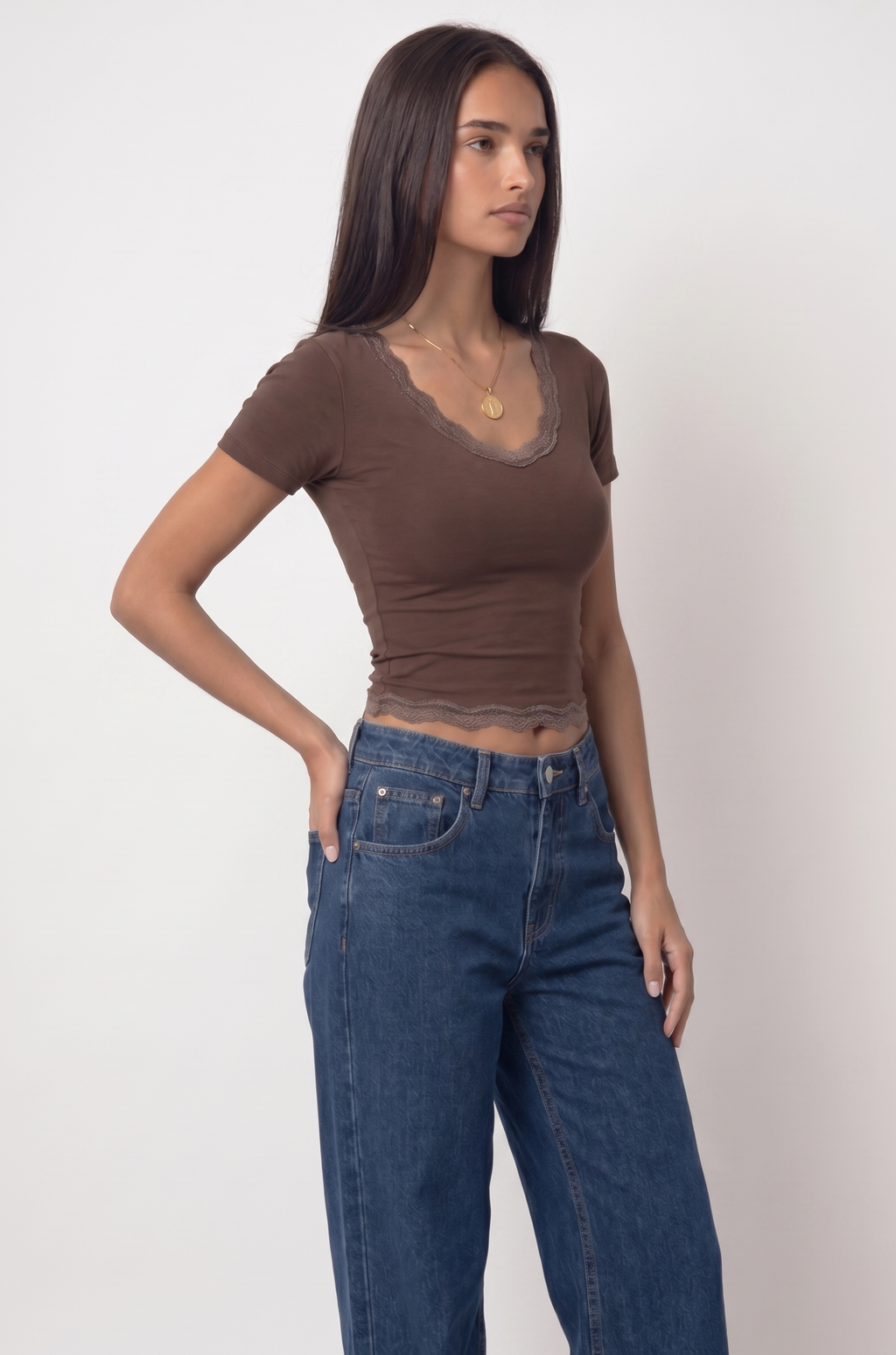 Dentelle Top — V-Neck