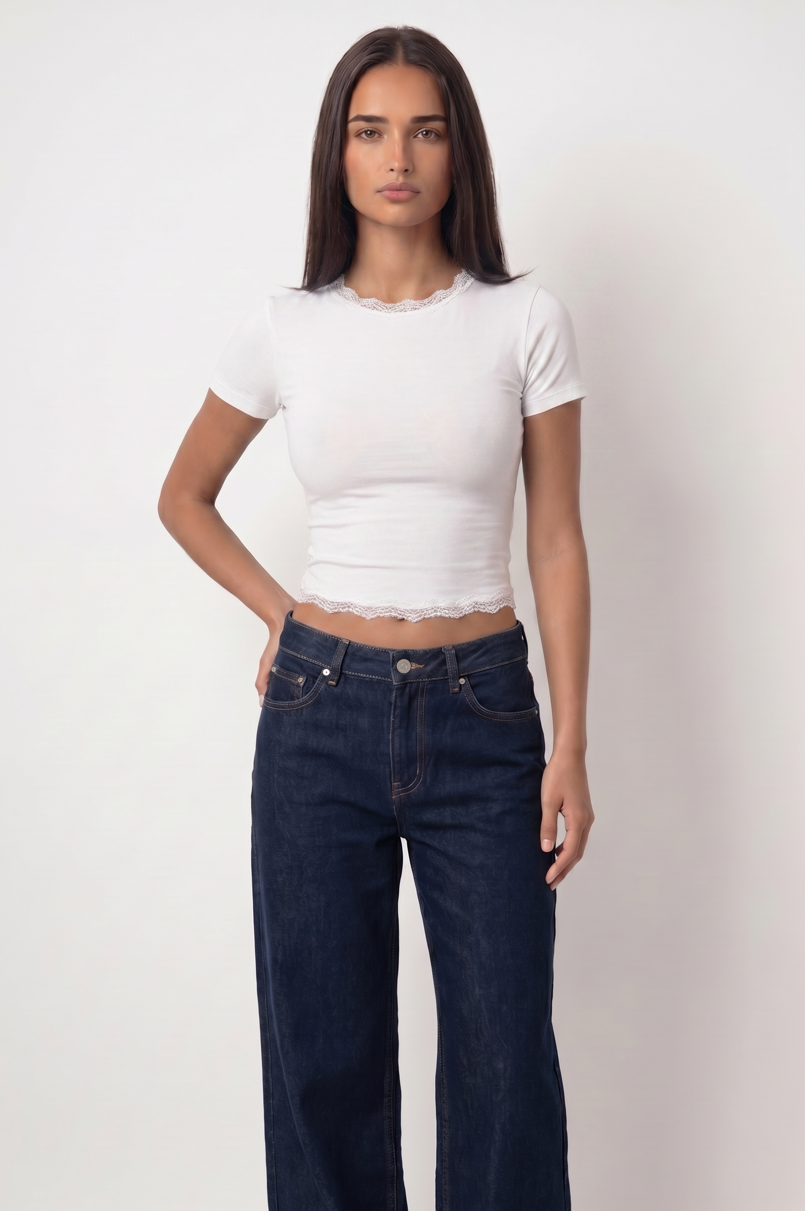 Dentelle Top — Crew Neck
