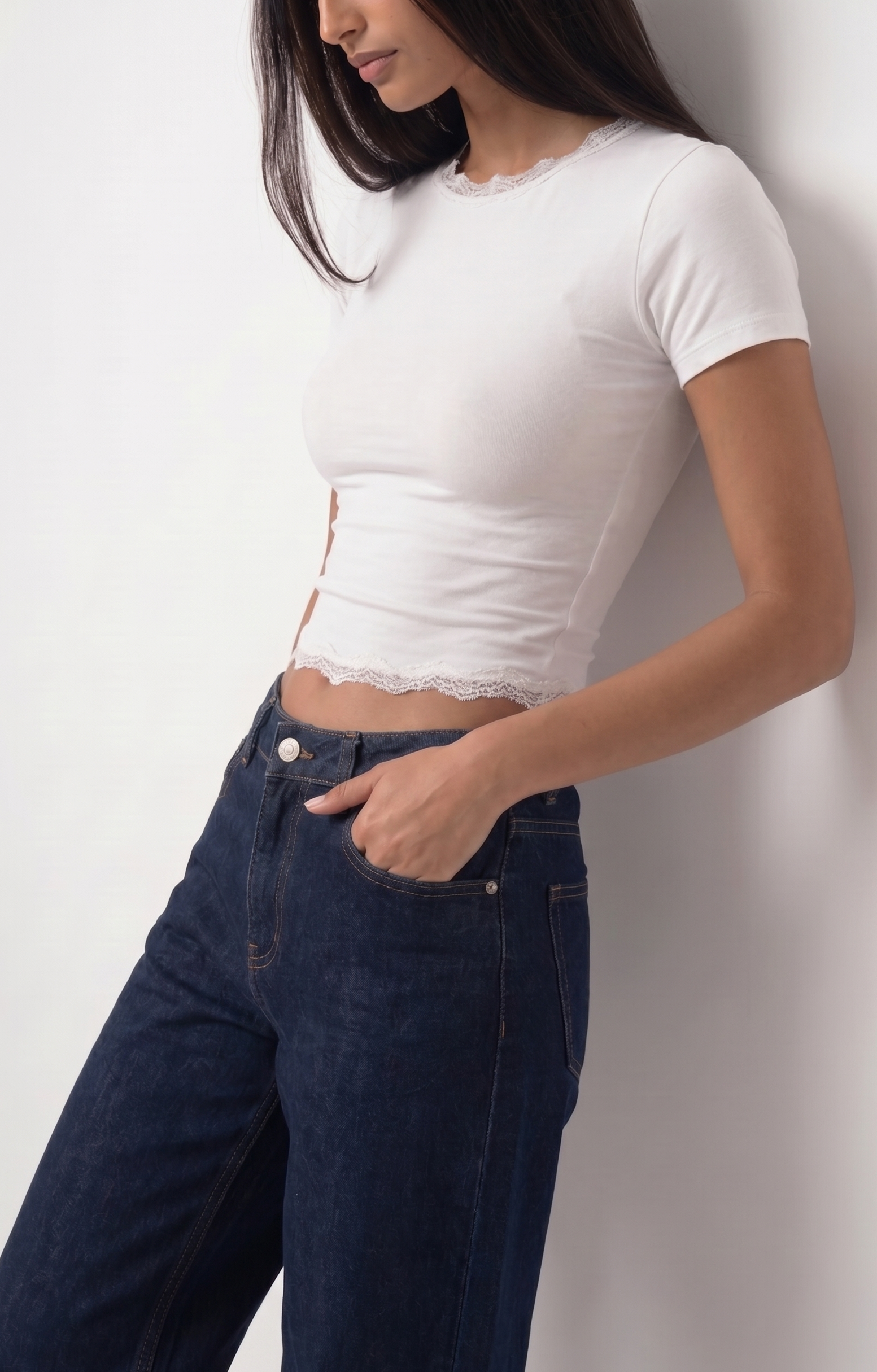 Dentelle Top — Crew Neck